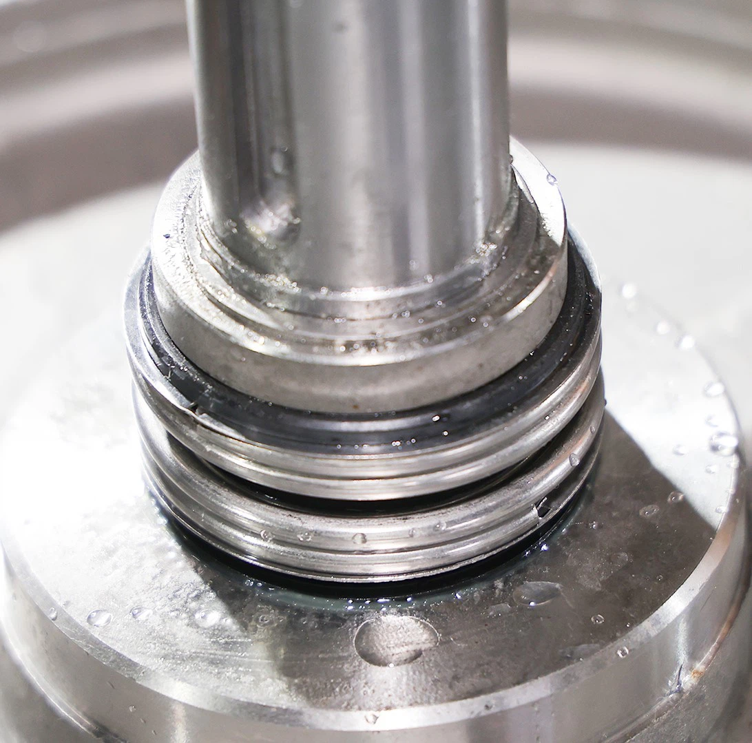 horizontal-submersible-mixer-sic-mechanical-seals.jpg horizontal-submersible-mixer-sic-mechanical-seals.jpg